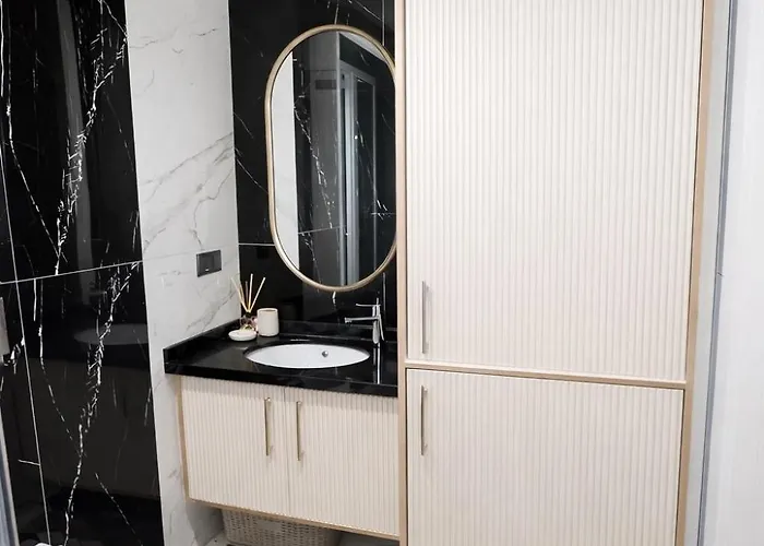 Family With Pool Eden Valley *