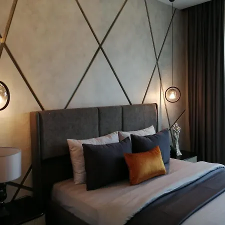 Family With Pool Eden Valley דירה