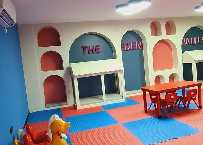 Family With Pool Eden Valley *