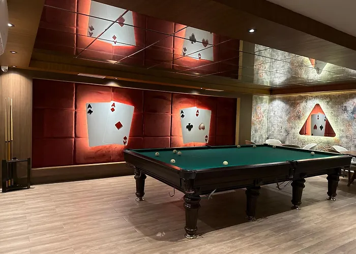 Family With Pool Eden Valley *